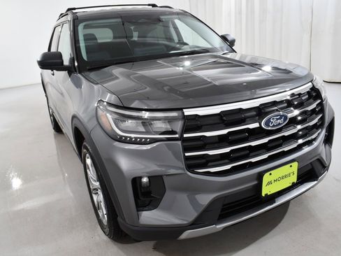 New 2026 Ford Explorer Active w/ Active Comfort Package image 4