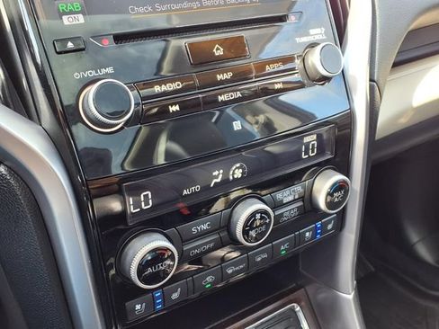 Used 2021 Subaru Ascent Touring w/ Popular Package #2 AWD/4WD image 13