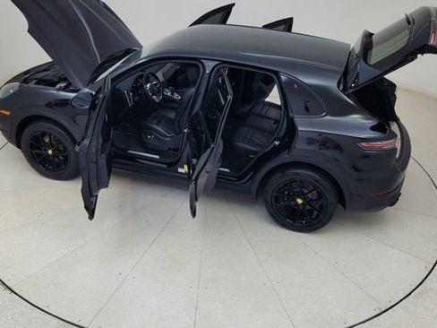 Used 2019 Porsche Cayenne image 82