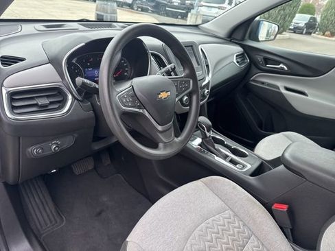 Used 2022 Chevrolet Equinox LS w/ LS Convenience Package AWD/4WD image 26