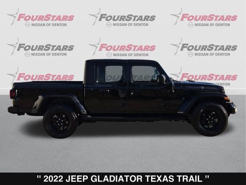 Used 2022 Jeep Gladiator Sport AWD/4WD image 3