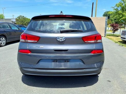 Used 2018 Hyundai Elantra GT FWD image 22