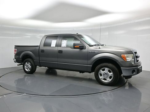 Used 2013 Ford F150 XLT w/ Mid Equipment Group image 22
