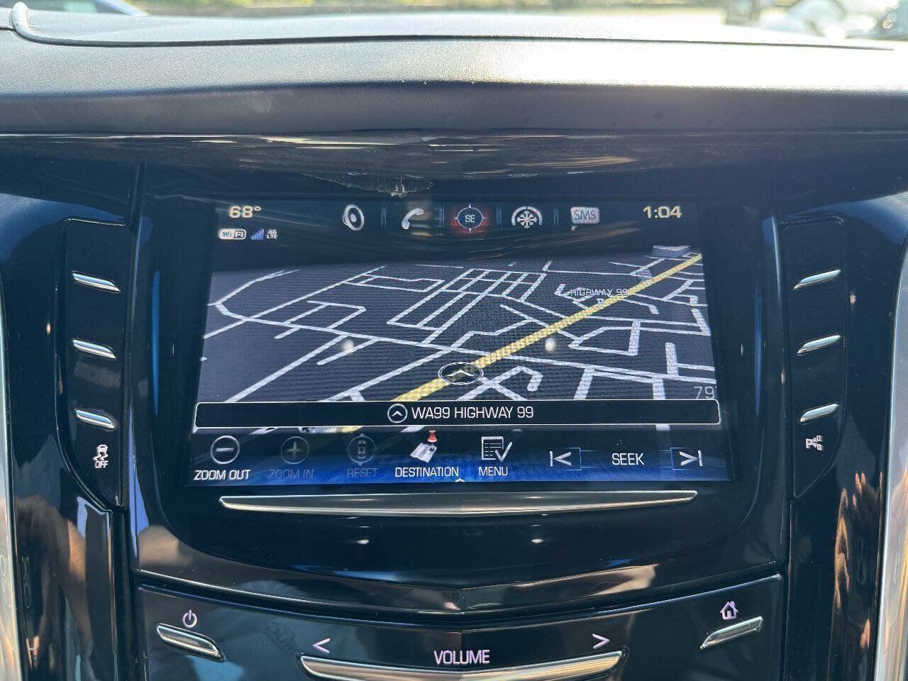 Used 2019 Cadillac Escalade Platinum RWD image 42