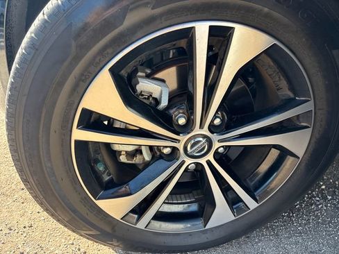 Used 2022 Nissan Sentra SV w/ All-Weather Package FWD image 5