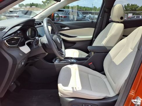 Used 2023 Buick Encore GX Essence w/ Experience Buick Package FWD image 18