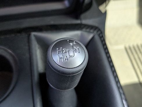 Used 2024 Toyota 4Runner TRD Off-Road Premium image 7