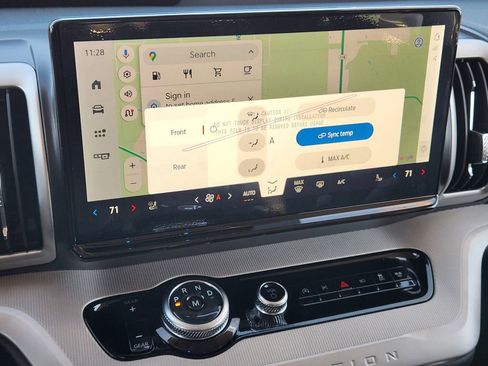 New 2026 Ford Expedition Active image 14