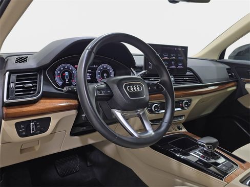 Certified 2021 Audi Q5 2.0T Premium Plus w/ Premium Plus Package image 19