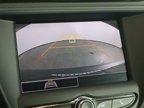 Used 2021 Chevrolet TrailBlazer LS FWD image 24