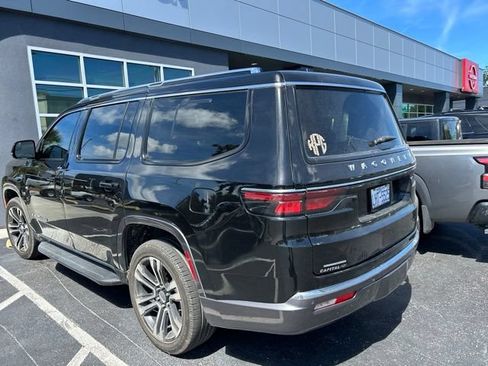 Used 2022 Jeep Wagoneer Series I AWD/4WD image 7