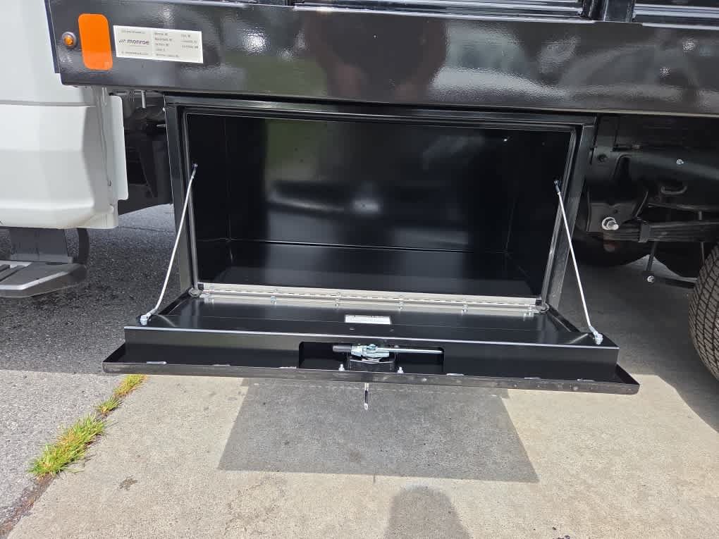 New 2025 Ford F350 XL w/ XL Chrome Package AWD/4WD image 12