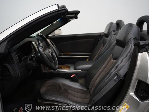 Used 2006 Cadillac XLR V image 37