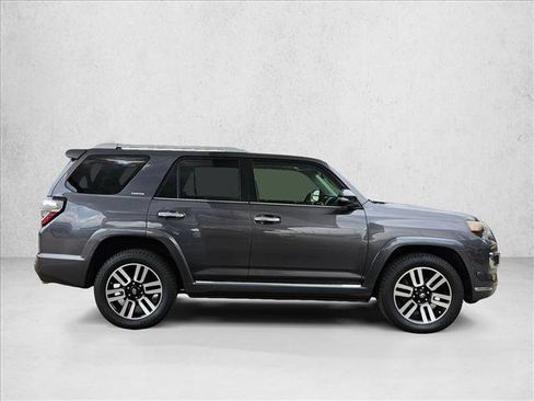 Used 2014 Toyota 4Runner Limited AWD/4WD image 4
