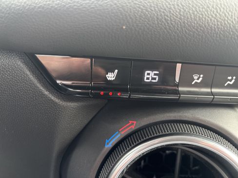 Used 2024 Chevrolet Blazer LT image 25