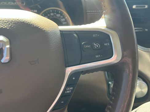 Used 2020 RAM 1500 Laramie AWD/4WD image 26
