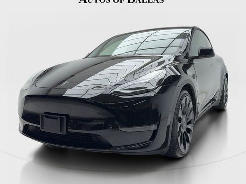 Used 2022 Tesla Model Y Performance image 4