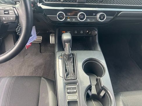 Used 2025 Honda Civic Sport image 19