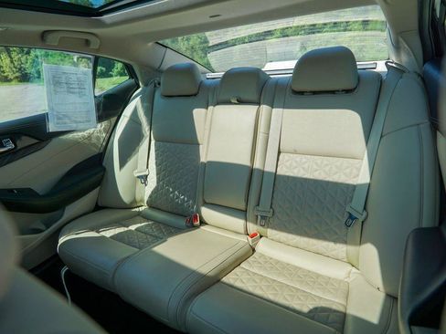 Used 2018 Nissan Maxima Platinum FWD image 32