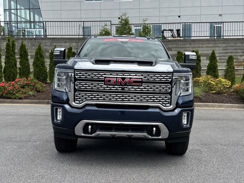 Used 2022 GMC Sierra 2500 Denali AWD/4WD image 3