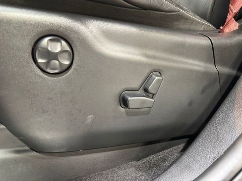 Used 2018 Jeep Grand Cherokee SRT image 23