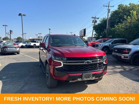 Used 2022 Chevrolet Tahoe Z71 w/ Luxury Package AWD/4WD image 1