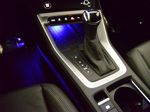 Certified 2025 Audi Q3 2.0T Premium Plus w/ Premium Plus Package image 14