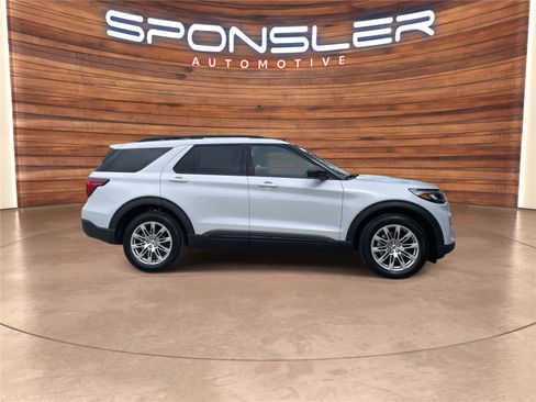 New 2026 Ford Explorer Active w/ Active Comfort Package AWD/4WD image 7