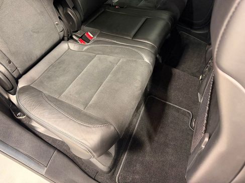 Used 2012 Jeep Grand Cherokee SRT8 w/ Luxury Group II image 25