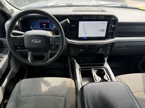 Used 2023 Ford F350 XLT w/ XLT Premium Package AWD/4WD image 16