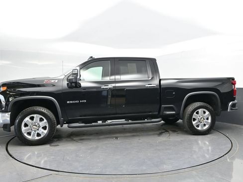 Used 2021 Chevrolet Silverado 2500 LTZ w/ LTZ Premium Package AWD/4WD image 4