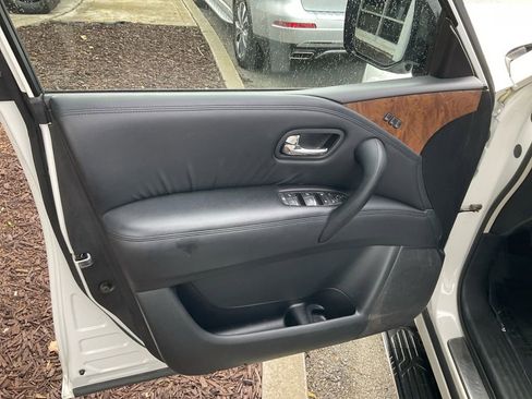Used 2022 Nissan Armada SL image 12