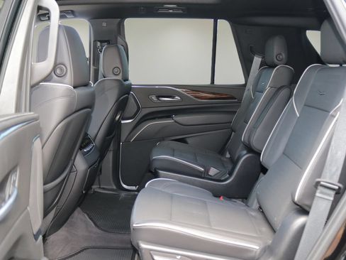 Certified 2023 Cadillac Escalade Premium Luxury w/ LPO, Radiant Package AWD/4WD image 12