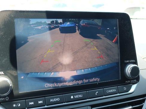 Used 2020 Nissan Altima 2.5 SR FWD image 15