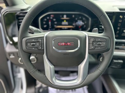 New 2026 GMC Sierra 1500 SLT w/ SLT Premium Package AWD/4WD image 24