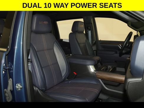 Used 2025 Chevrolet Silverado 3500 High Country w/ Technology Package AWD/4WD image 7