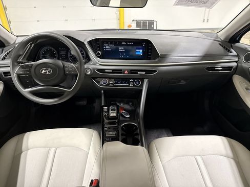Used 2023 Hyundai Sonata SEL w/ Preferred Accessory Package FWD image 10