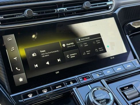 New 2025 Aston Martin V8 Vantage Coupe image 24