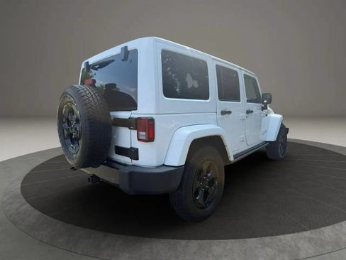 Used 2015 Jeep Wrangler Unlimited Sahara AWD/4WD image 5