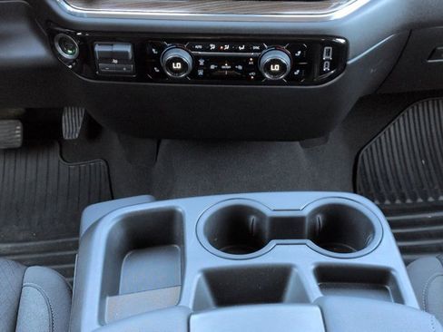 Used 2025 Chevrolet Silverado 1500 LT image 20