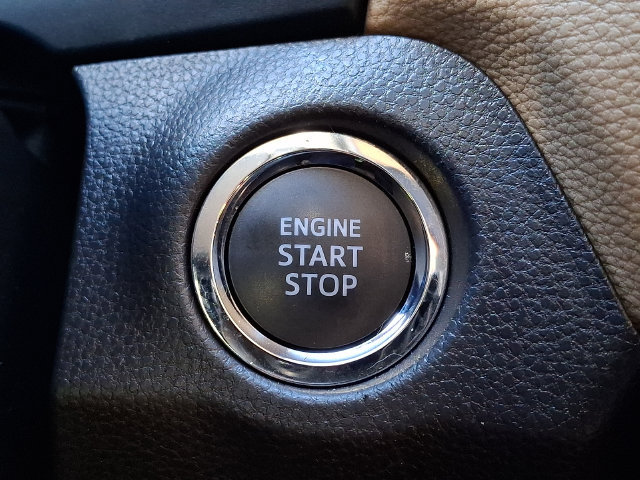 Used 2025 Toyota RAV4 XLE w/ Convenience Package FWD image 23
