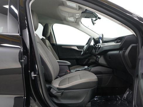 Used 2022 Ford Escape SE image 13