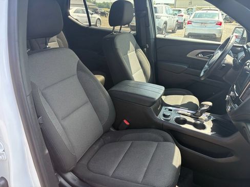 Used 2023 Chevrolet Traverse LT w/ LPO, Cargo Package AWD/4WD image 20