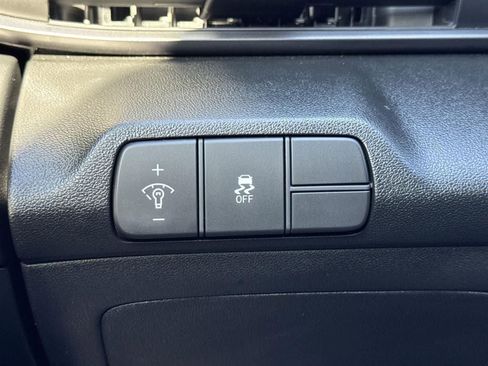 Certified 2025 Hyundai Elantra Sport w/ Cargo Package image 19