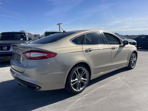 Used 2016 Ford Fusion Titanium image 2