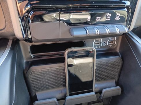 Used 2023 RAM 1500 Big Horn AWD/4WD image 12
