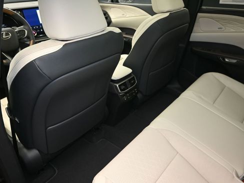 New 2026 Lexus RX 350 AWD image 15