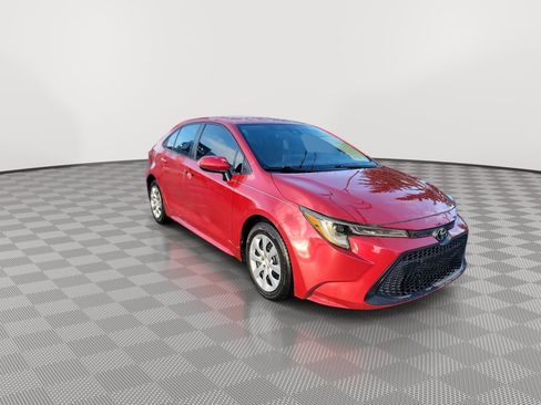 Used 2021 Toyota Corolla LE image 2