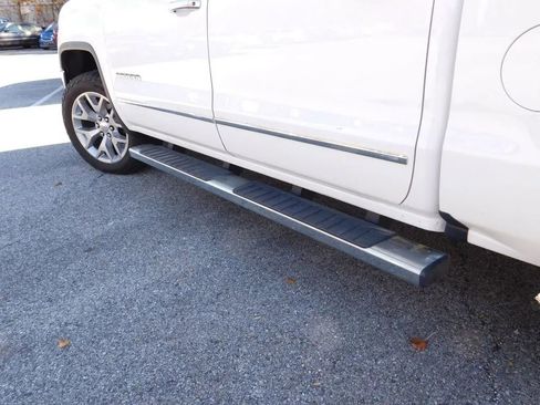 Used 2018 GMC Sierra 1500 SLT w/ SLT Premium Package image 10