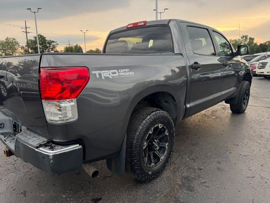 Used 2012 Toyota Tundra 4x4 CrewMax image 11